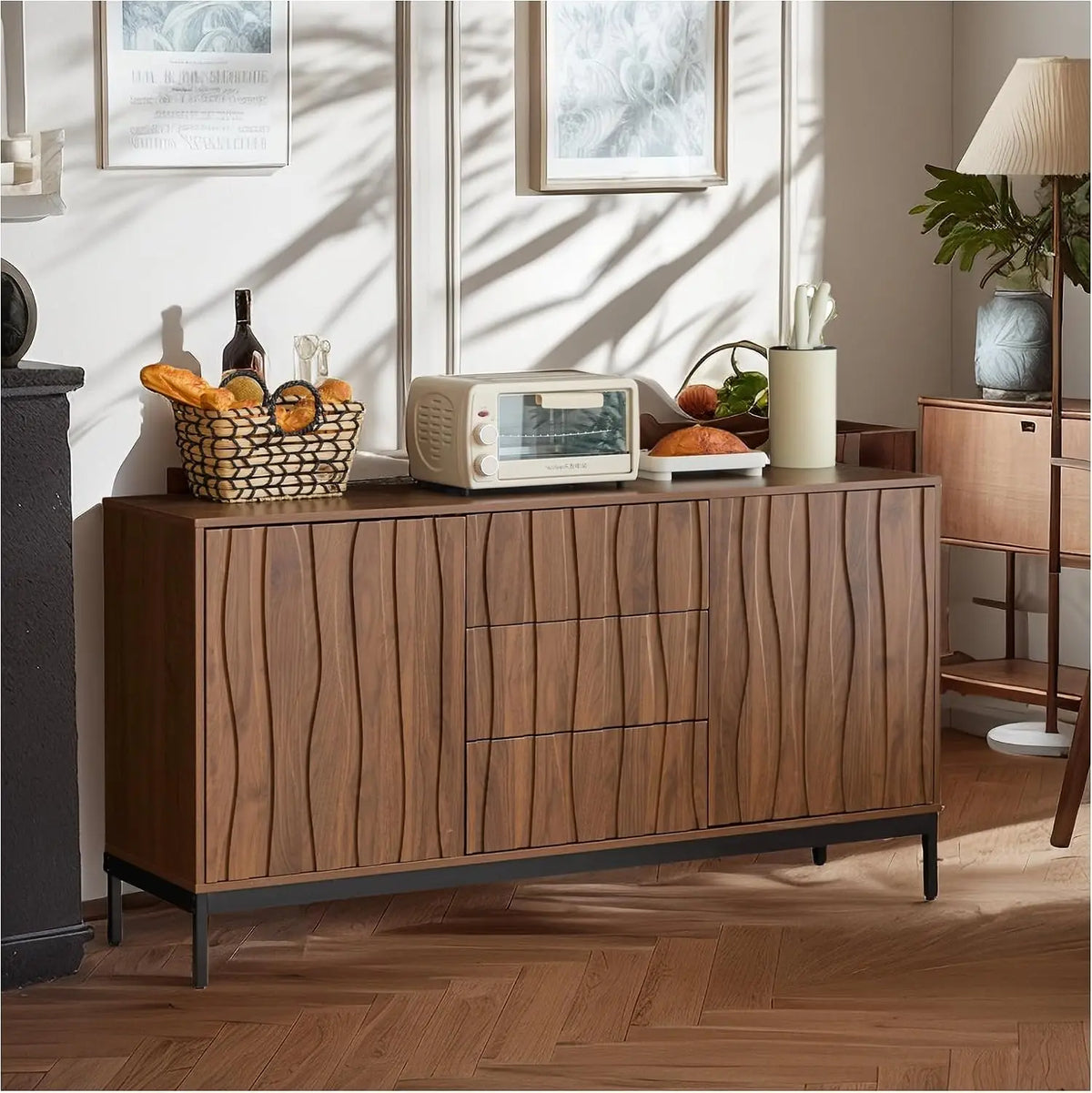 Aparador Wyibwy de Roble Oscuro 150 x 80 x 40 cm, con 3 Cajones y 2 Puertas, Mueble Decorativo para Cocina, Salón, Entrada, Pasillo, naranja